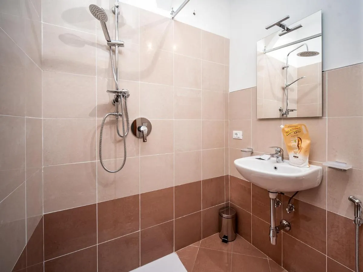 Guesthouse Tramonti Reggio Emilia 0*,  Italy