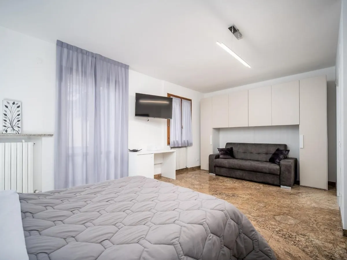 Guesthouse Tramonti Reggio Emilia