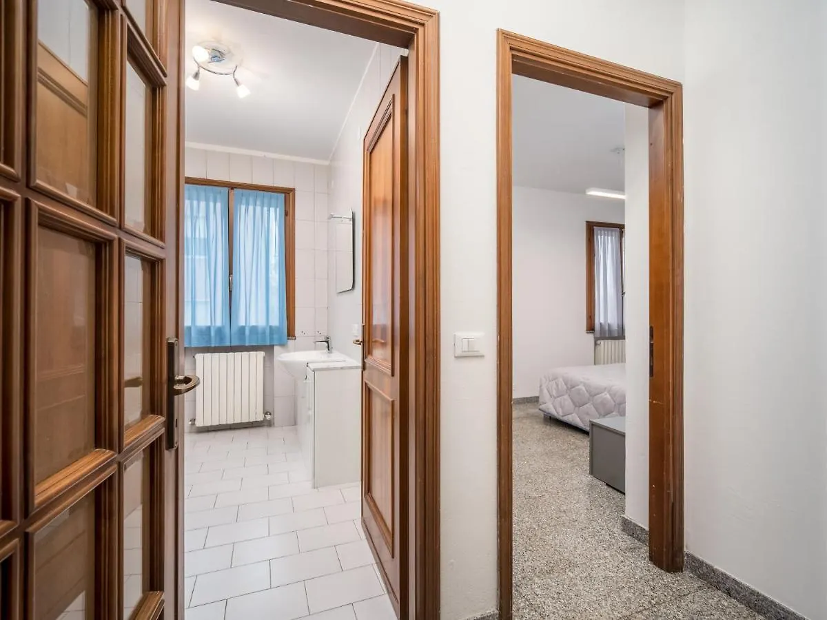 Guesthouse Tramonti Reggio Emilia 0*,